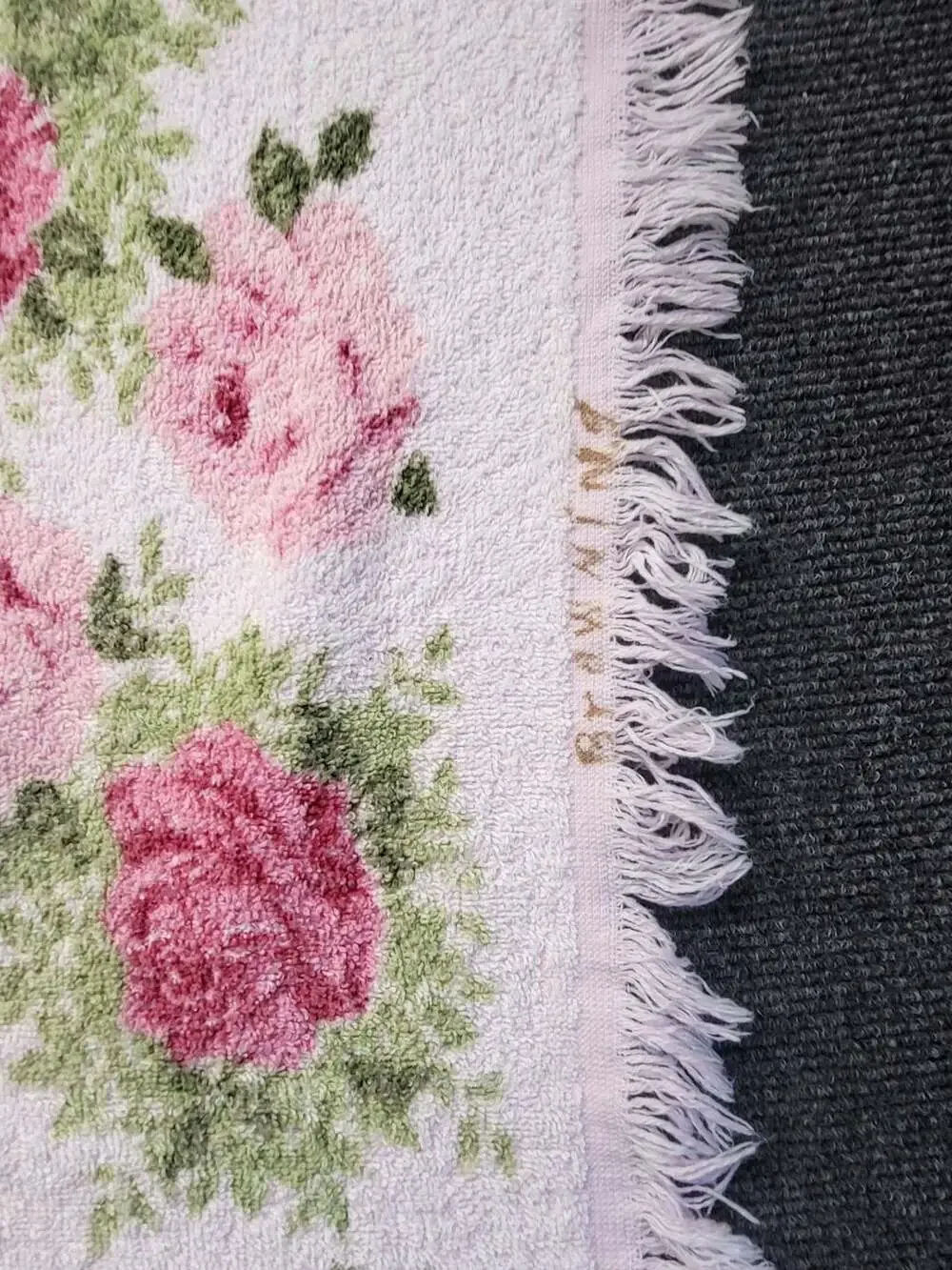 Vintage Rose Floral Fringed Bath Towel